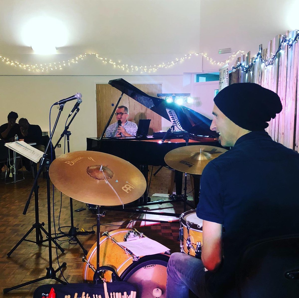 3Treescentre's tweet photo. Here we go!! @blacktrainmusikcic amazing night of music on the way 🎼🎹😃 https://t.co/39xkqkUqnL