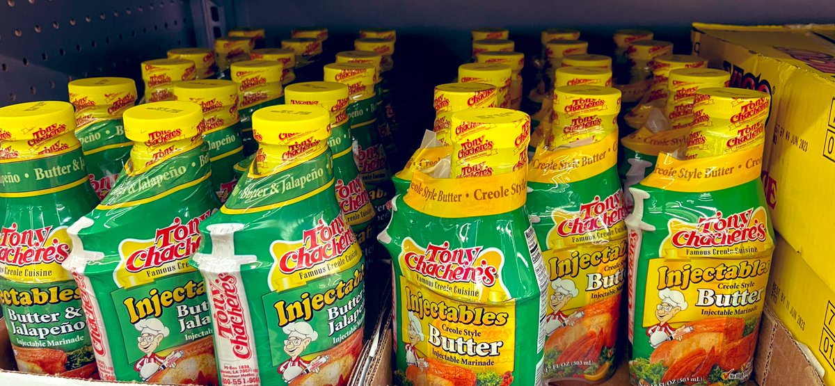 cat_taber's tweet photo. @MythicalChef - please tell me we’re getting a tony c’s injectable butter episode for thanksgiving? 👀 maybe a vegetarian version? 🙏🏻 #MythicalKitchenObsessed #InLoveWithTonyCs https://t.co/rpoFchwdiu
