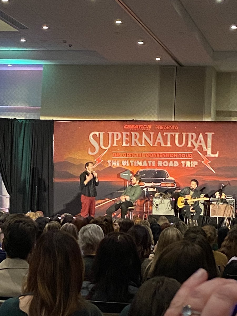 K_Abernethy's tweet photo. @mishacollins and @JensenAckles, guys, Destiel is on the stage 🥰🤩🔥 #spnden #spndenver https://t.co/bIjoClE8ho