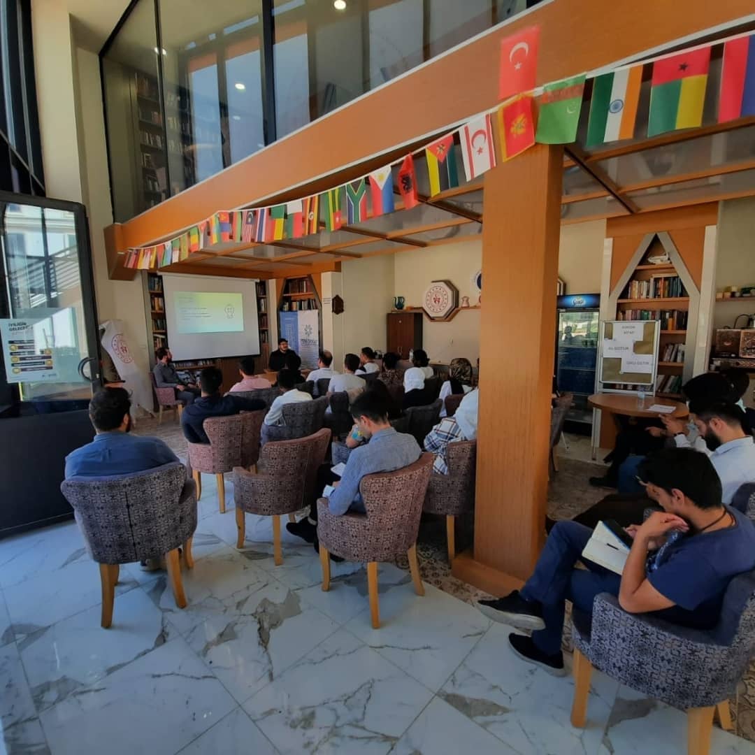 Kitap kahvemizde Udef <a href="/udeforgtr/">UDEF</a> Proje Koordinatörü Halid Durmuş'un @halidurmus Proje Yazma semineri gerçekleştirildi
@gaziantepuniv <a href="/udeforgtr/">UDEF</a> <a href="/gsb_eak/">Eğitim, Araştırma ve Koordinasyon Genel Müdürlüğü</a> @fatih_tanriover @halidurmus