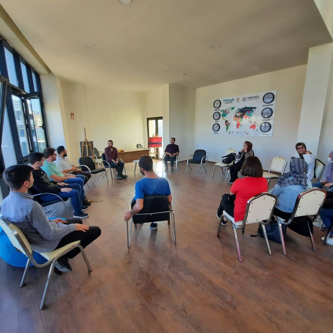 Kitap Kafemiz de Arapça Speaking Club derslerimiz başlamıştır.
<a href="/gaziantepUniv/">Gaziantep Üniversitesi</a> <a href="/udeforgtr/">UDEF</a> <a href="/gsb_eak/">Eğitim, Araştırma ve Koordinasyon Genel Müdürlüğü</a>