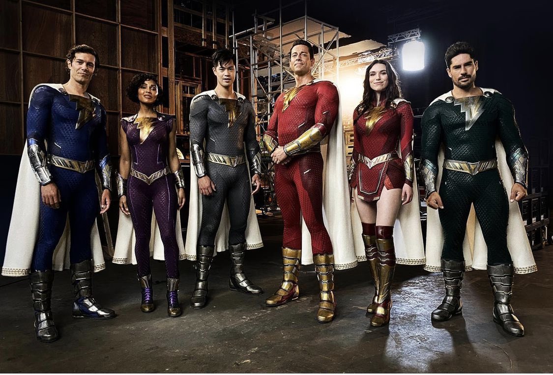 casswayn's tweet photo. dc’s best family it’s true it’s true https://t.co/NLEKI2U4SQ