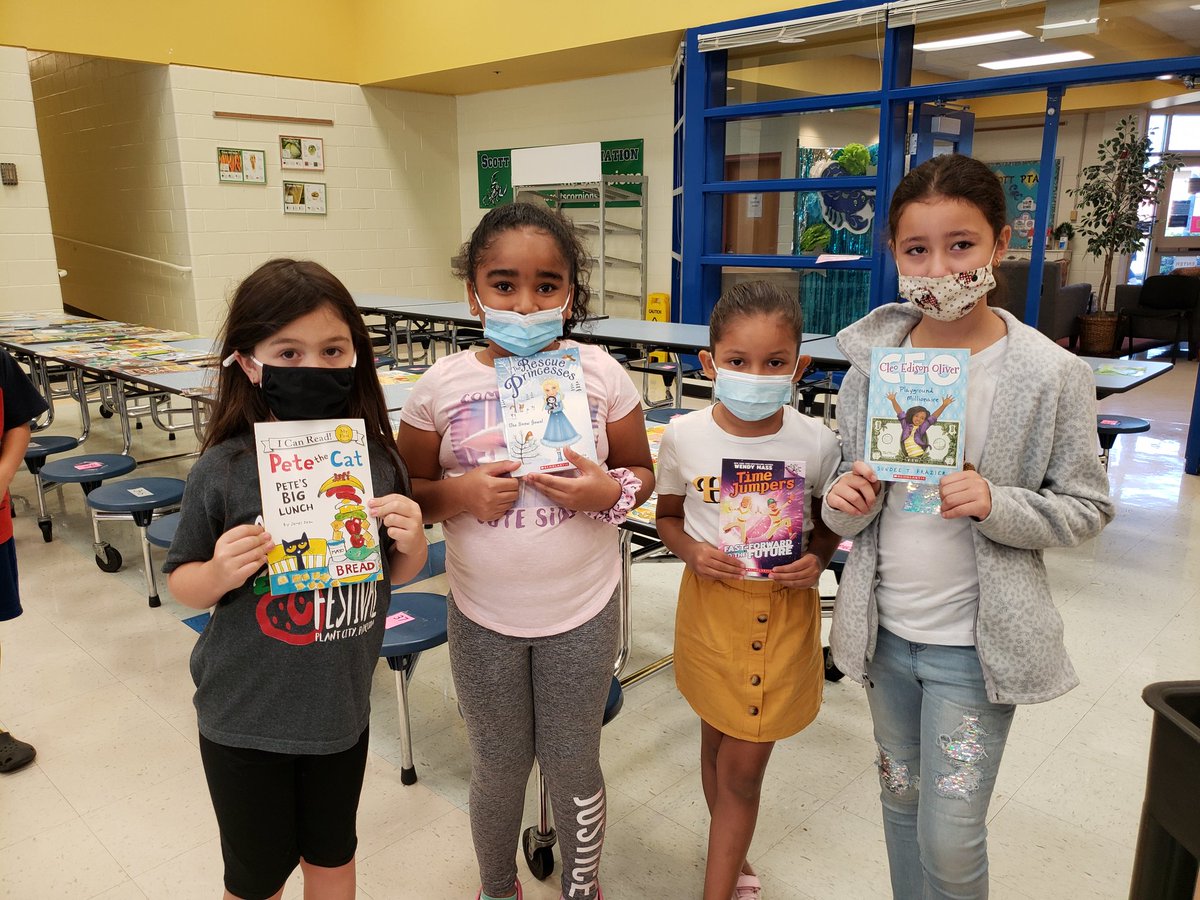 ScottScorpions's tweet photo. Birthday Book Giveaway! #studentchoice #oneccps https://t.co/tckX7xB0Qp