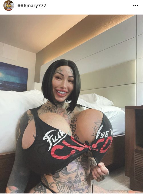 my new boobs! officially in the 5000cc club 😻 https://t.co/CeJTcziKiR