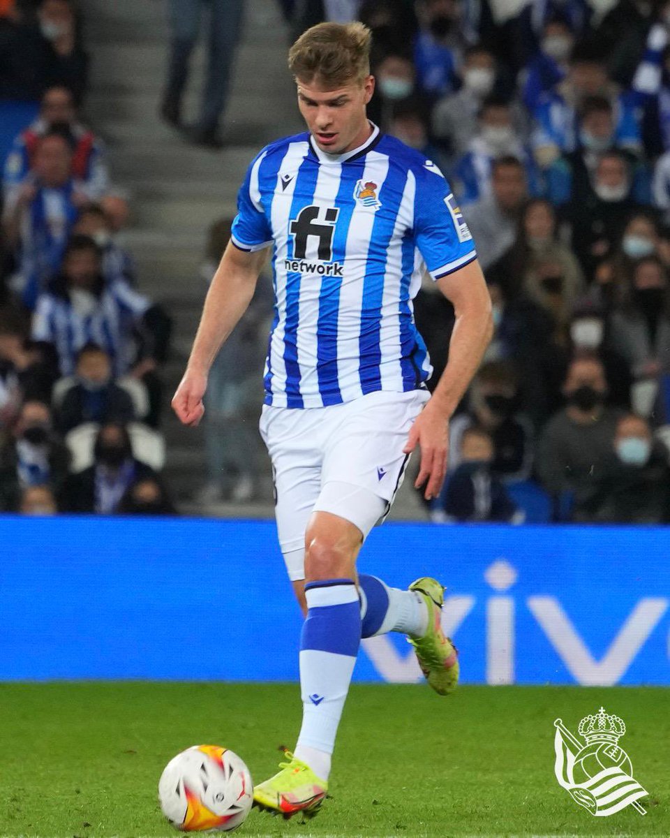RealSociedadEUS's tweet photo. 📸 77’ | 0-0 | Bera goian, aukerak izango dituzu @Asorloth 

#RealSociedadRCDMallorca | #AurreraReala https://t.co/L49UpAoC2q