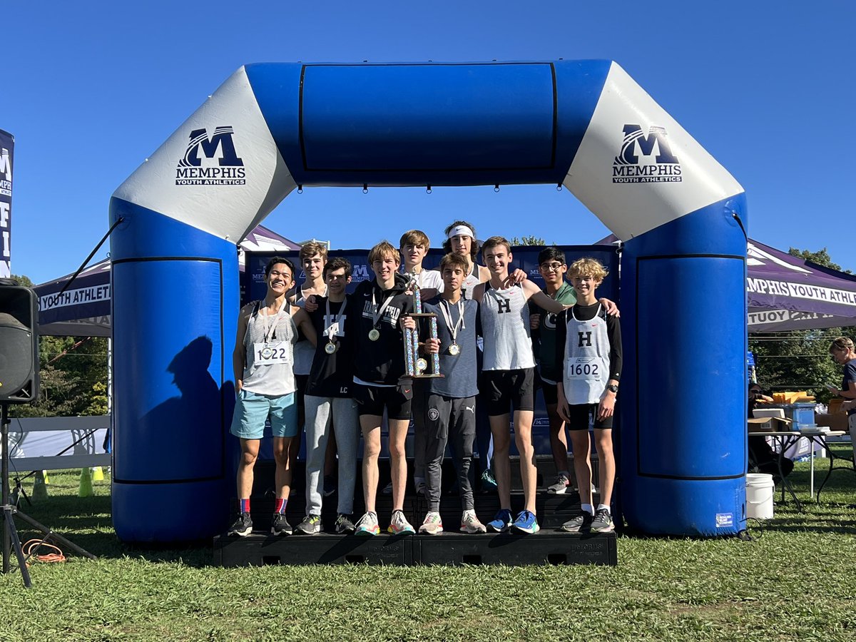 Houston_XC's tweet photo. Great job today at the MYA HS Champs! Boys were First Overall. Hays Adams, Samuel Tankersley, Robert Randall, Luke Carpenter, and Thomas Dickinson were all in the Top 10. https://t.co/ZSnU5hlR6i