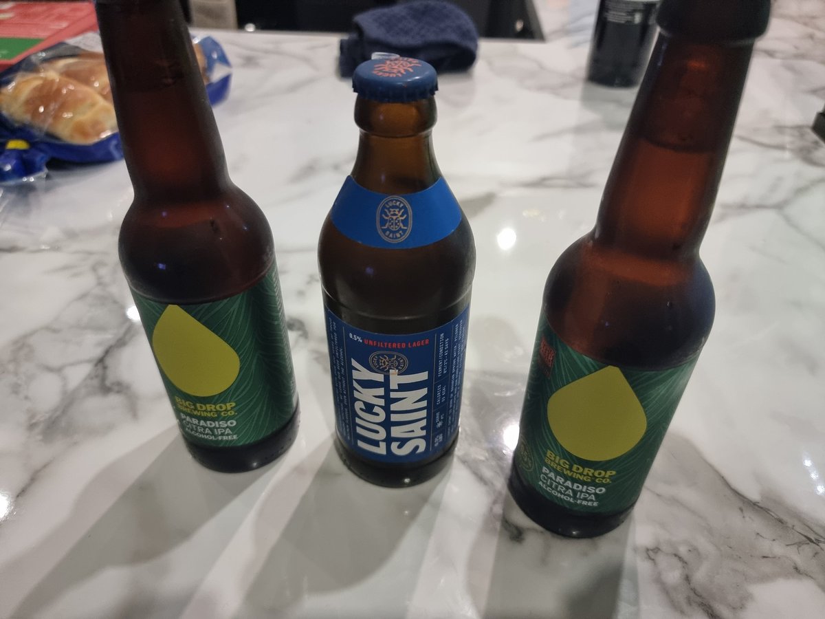 Davetarpey's tweet photo. These are my Saturday night drinks! Love the @bigdropbrewco IPA range! Best alcohol free beers and lucky saint ain't too bad either! #oncallweekend https://t.co/ceel4E34h2