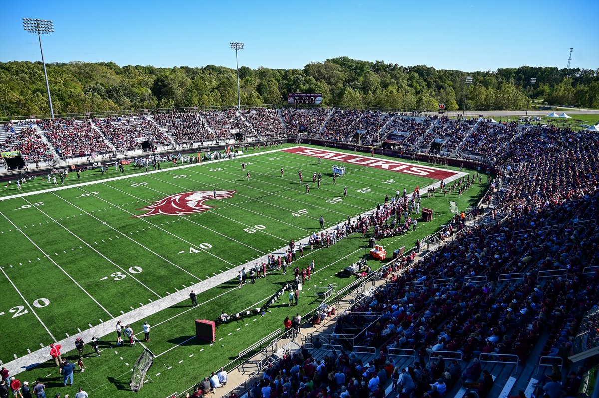 SIU_Football's tweet photo. 10,644 strong❗️ Best homecoming attendance since 2013. #SIUHomecoming https://t.co/BaaIlNZegl