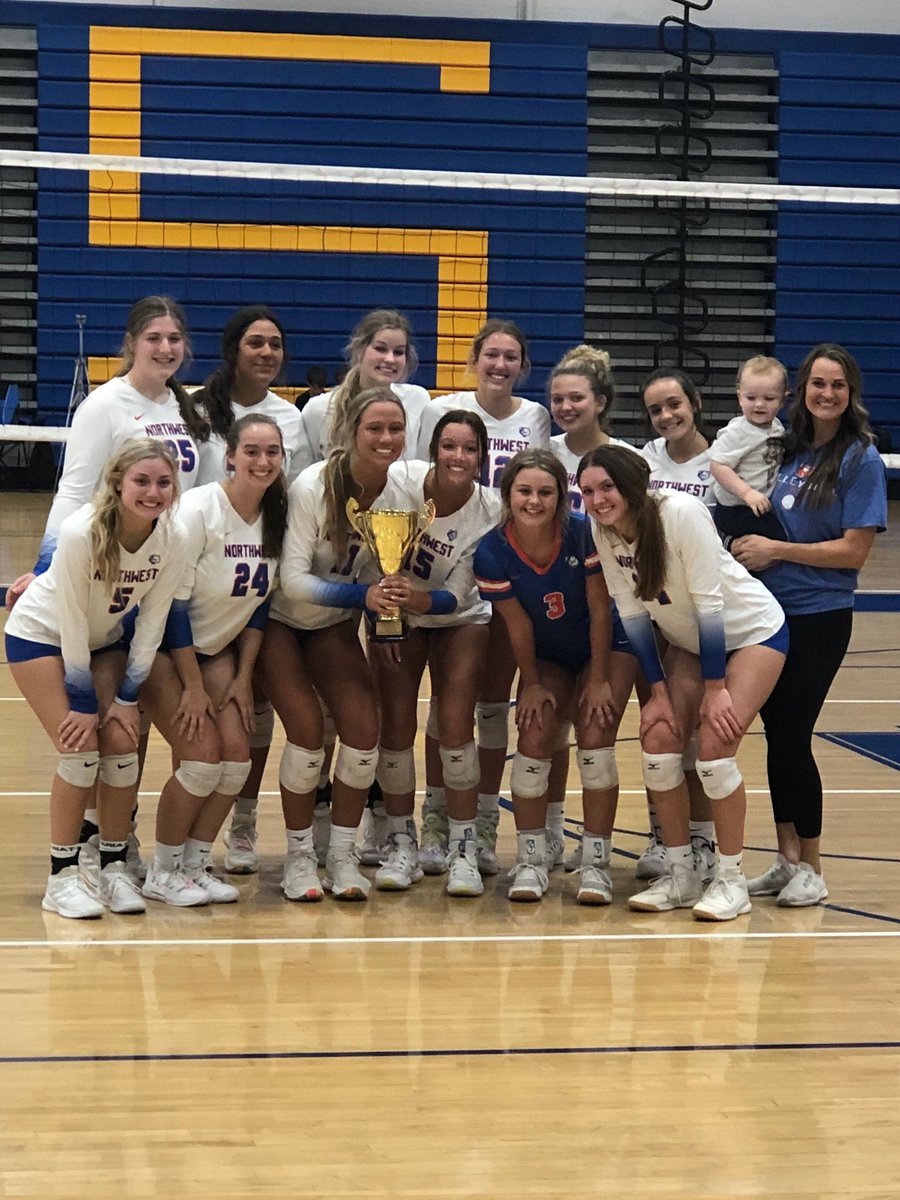 Daniel Mayes tweet media