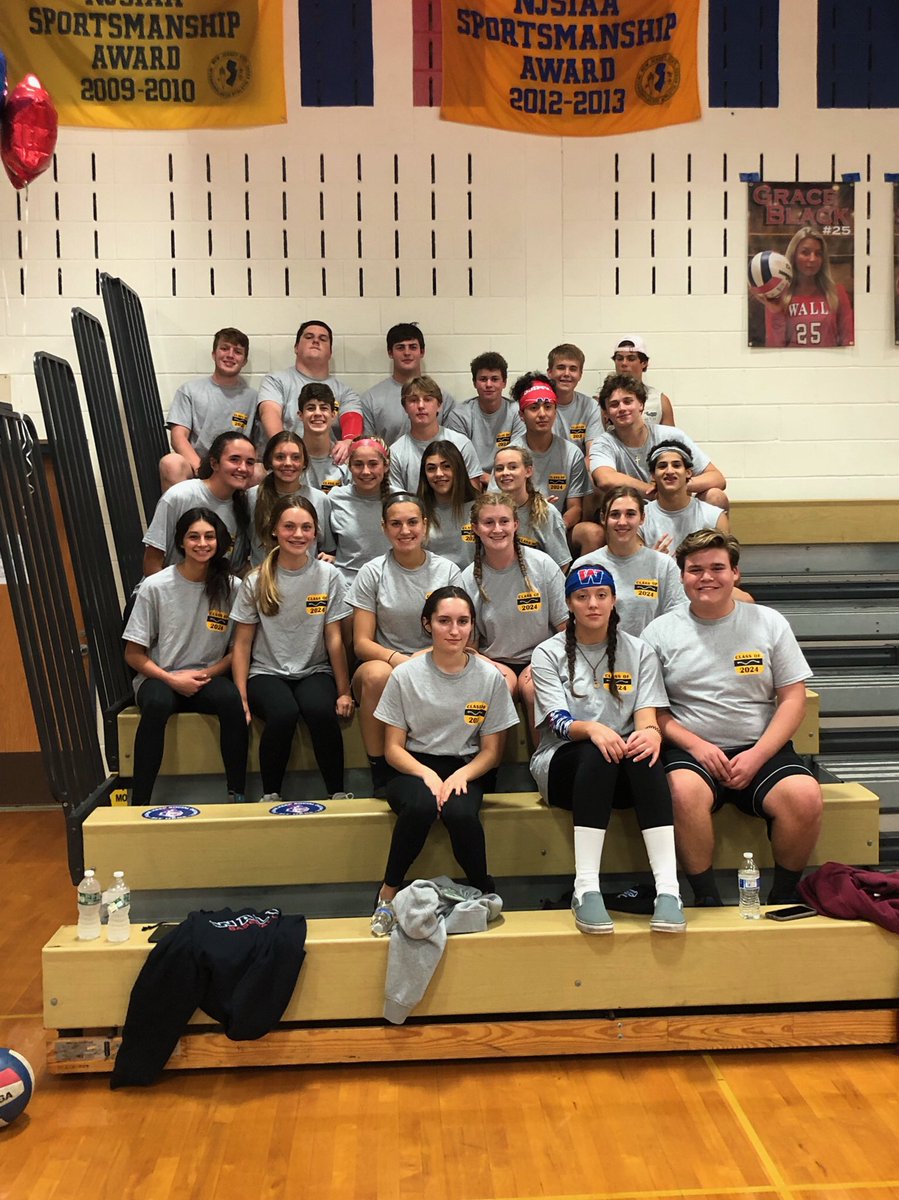 WallClassof2024's tweet photo. What a great week for the Sophomores! #summertime #pepweek #2ndplace #tugofwarchamps @WallHSKnights https://t.co/zOqJkrmdXF