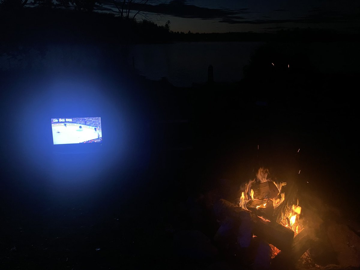 LeafsMaz20's tweet photo. Now that’s how you watch a Saturday @MapleLeafs game on @hockeynight ! 

#Bonfire #LakeLife #AmazingCompany 
#LeafsForever #GoLeafsGo #HockeyNightInCanada #HNIC #DartGuy https://t.co/m9rXY5EPzb