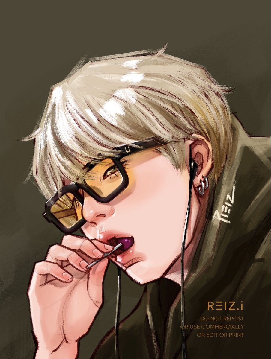 reiz_i's tweet photo. #SUGA 🐱🕶
@BTS_twt https://t.co/YAQYBF5A76