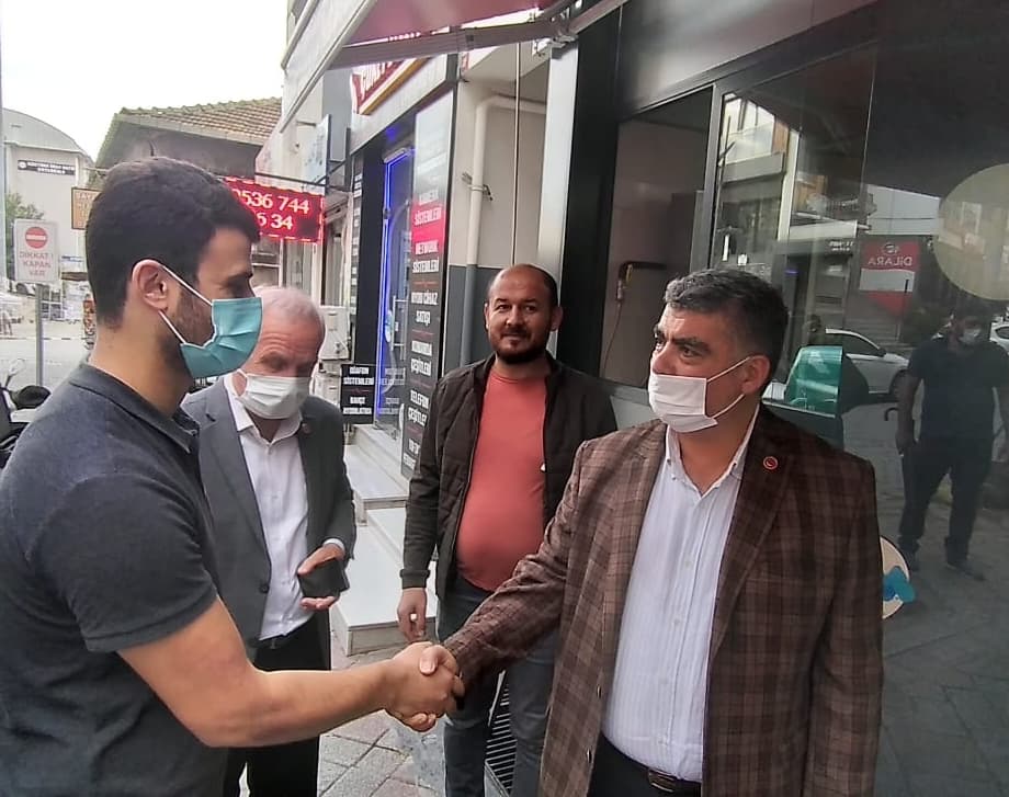 rpeyupsultan's tweet photo. Bugün ilçemizin önemli nüfusuna sahip Göktürk mahallemizin meydanında üye standı kurarak, ardından merkezdeki çarşı esnafımıza ilçe başkanımız sayın Lokman ÇELİK ve teşkilatlarımız birlikte ziyarette bulundular.
#BuradaGekecekVar
#BuradaRefahVar
#BuradaAdaletVar
#BuradaHeyecanVar https://t.co/Va5n2yzBQw