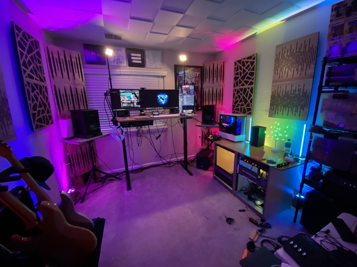 zanatos555's tweet photo. Here we are! Dust maintenance mainly completed ✅ Now when we can’t stand the hit reg we can sit 😂

Ignore the lack of cable management (like major games this will be patched in a future update) 

#streamsetups #recordingstudio #beatsbyzavala https://t.co/ElR4lWMTpS
