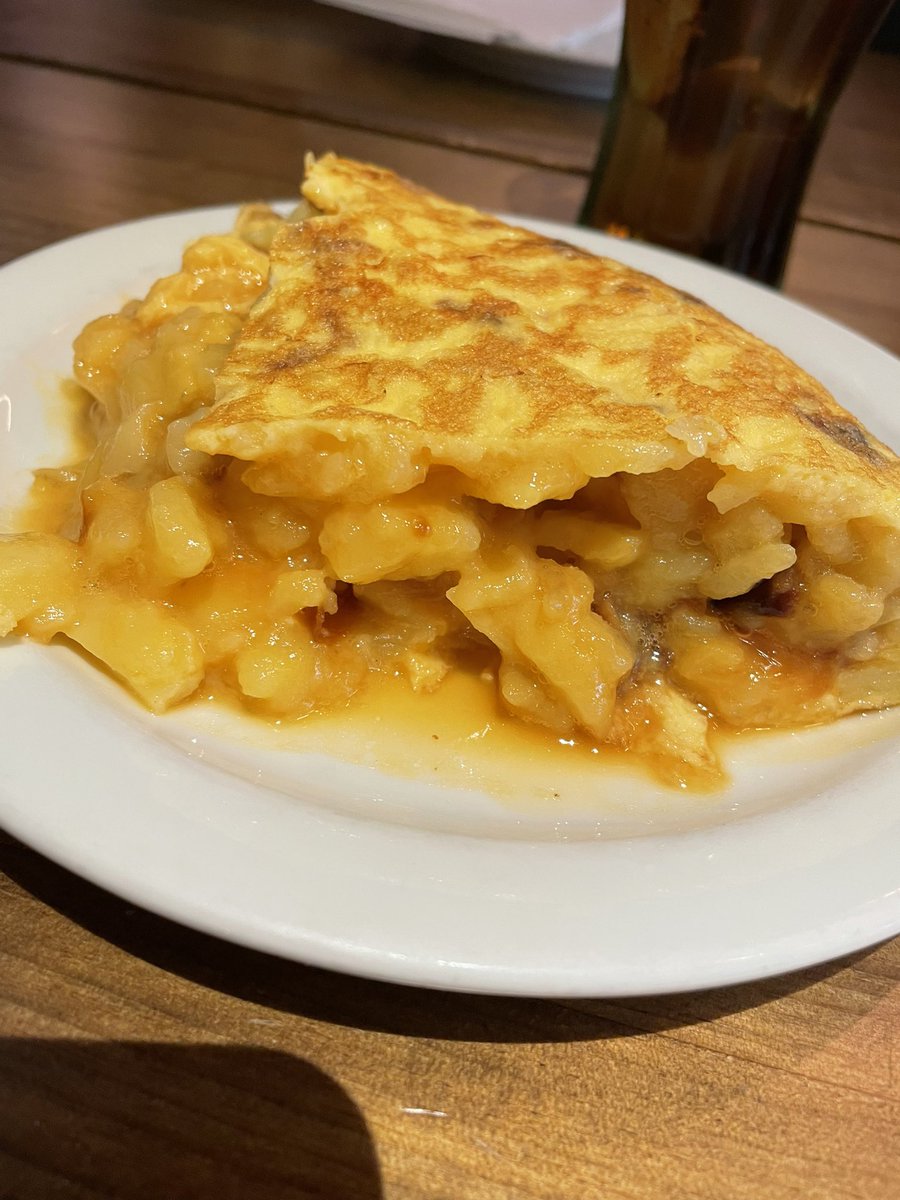 nuriape__'s tweet photo. la tortilla así, sino no quiero nada https://t.co/DhzWNNTLvZ