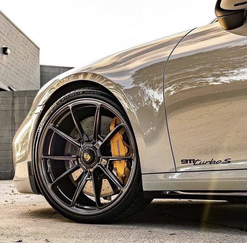 LuxuryCars365's tweet image. Porsche 911 Turbo S 💰
