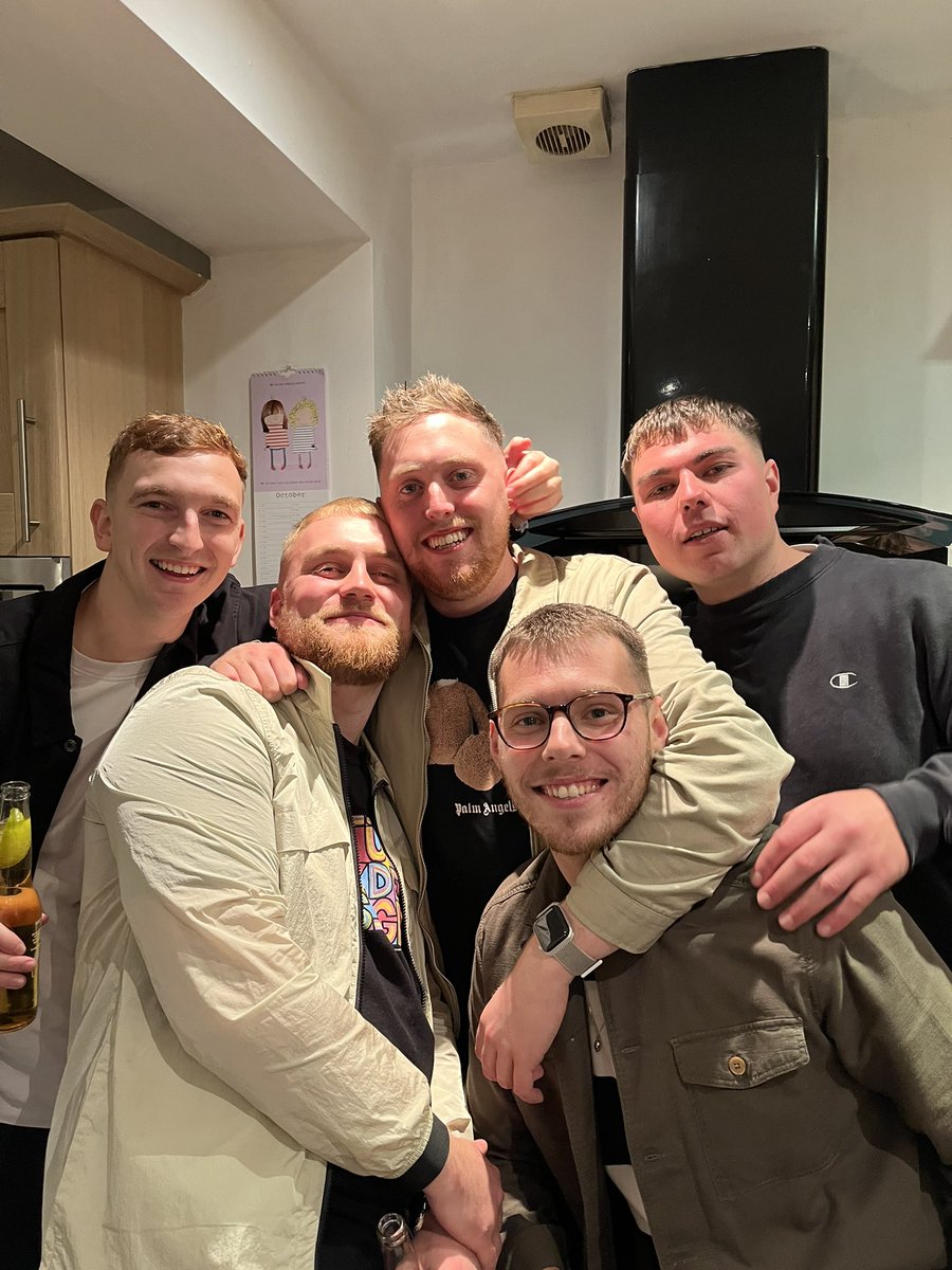 Steve McClaren’s Homunculus Hair Island tweet media