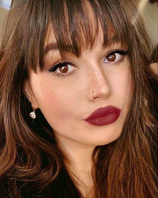 🥀🍂🖤💋 https://t.co/ye97vaunHi