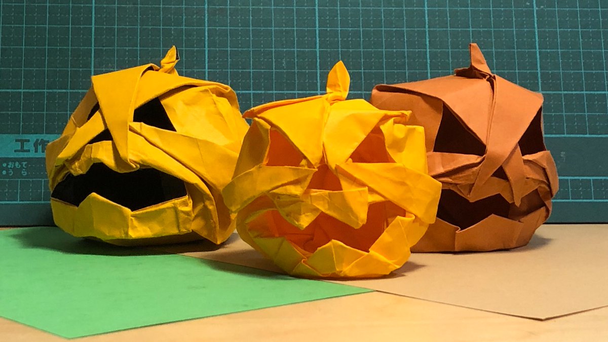 kame1308's tweet photo. ジャックオランタンを折りました
不切一枚　
鶴の基本形より
#折り紙　#ハロウィン 　
#Origami #Halloween https://t.co/wByoYzBiis