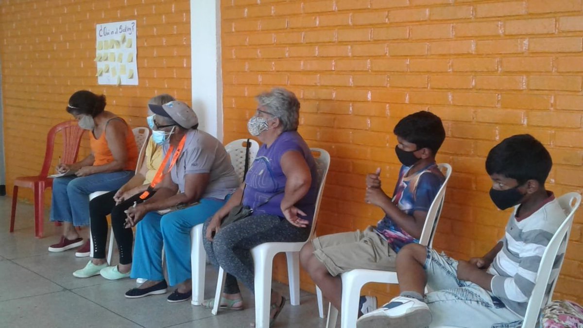 CedesexVe's tweet photo. Cerca de 60 promotorxs de salud sexual y reproductiva se mantienen activxs en las comunidades de los Valles del Tuy con los Encuentros Amigables con la Sexualidad

📷 Comunidad La Estrella en los Valles del Tuy

#AportandoPorLosDSDR
#EducacionSexualIntegral
#ComunidadEmpoderada https://t.co/CF3565mkLL