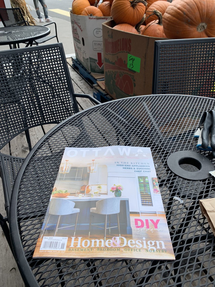 SunChargeCanada's tweet photo. Grabbing lunch yesterday at @FarmBoy Westboro and catching up on some @maryktaggart insight, with her latest article; “Sleeping Beauty” in the @ottawaathomemag #GoodStuff #LocalTalent #LocalVibe #OttCity #The613 #GrabACopy https://t.co/dY98EjXaXI
