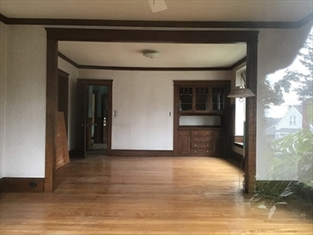 McLeodTheAgent's tweet photo. Two family for sale $319,865 in #Worcester 
Total Bedrooms: 4  Total Full Baths: 2
Renovation in process on roof and solar panels. Windows and electrical panels are new. Great opportunity for investor. #Massachusetts #BostonRealEstate
Contact me https://t.co/yYHn9gqhST https://t.co/0eUfIzIpdh