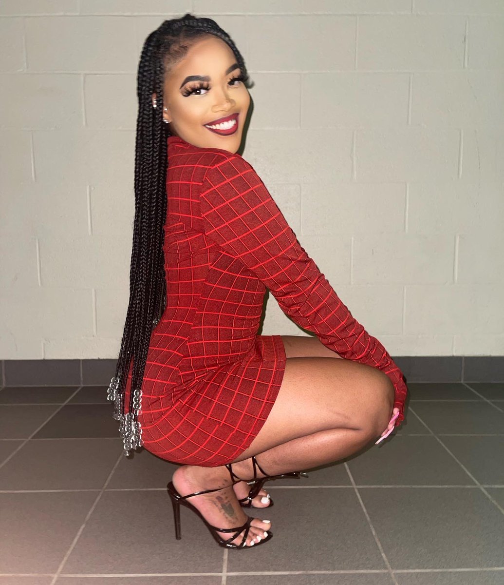 onlykaylan's tweet photo. Who You Think Hit Harder Me Or Karma 💥 https://t.co/et7QfsECjc