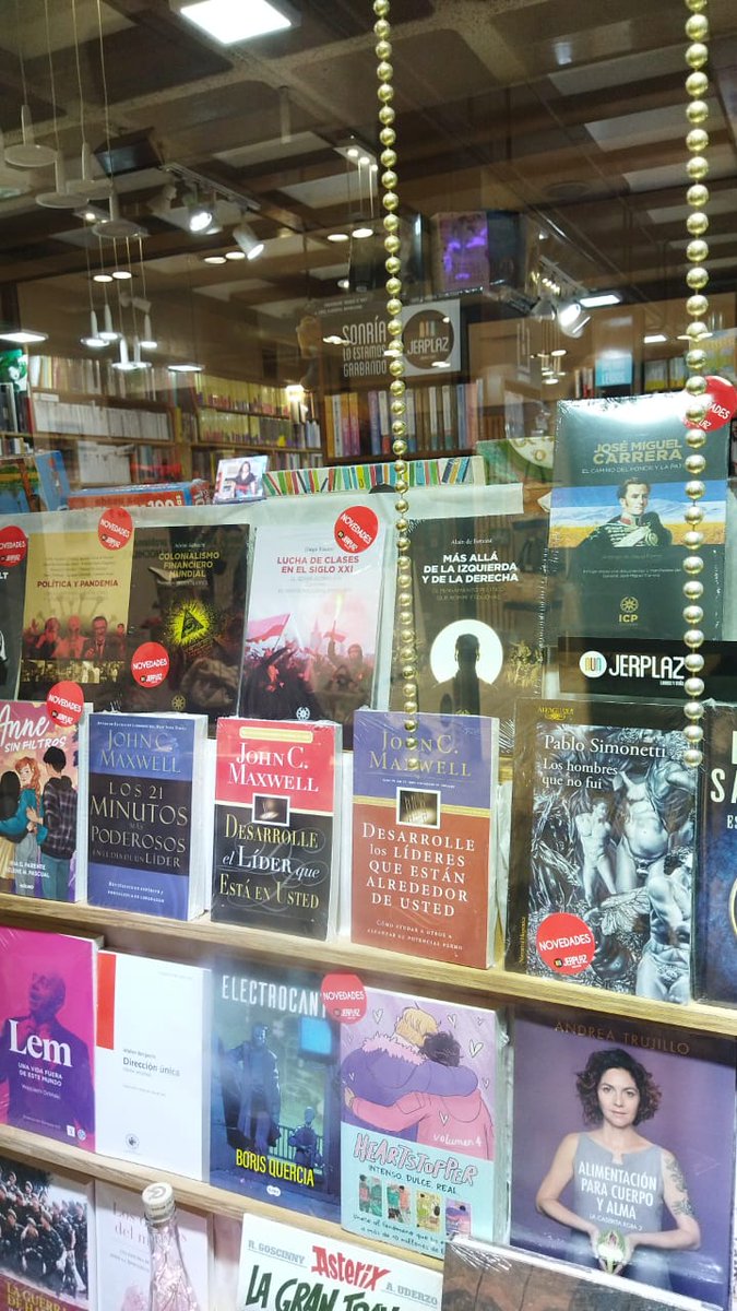 GatoLector_cl's tweet photo. #GatoLector recomienda visitar @LJerplaz de #Apumanque libros muy interesantes como los que vemos en vitrina de su bello local, muchos de nuestra Editorial regalona @Ediciones_ICP https://t.co/0sWfyqlw7h