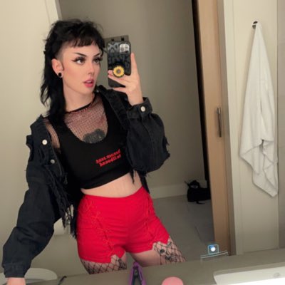 hell bound  #NewProfilePic https://t.co/Q64OnpiIJX<a href="/tag/newprofilepic"class="tags">#NewProfilePic</a>