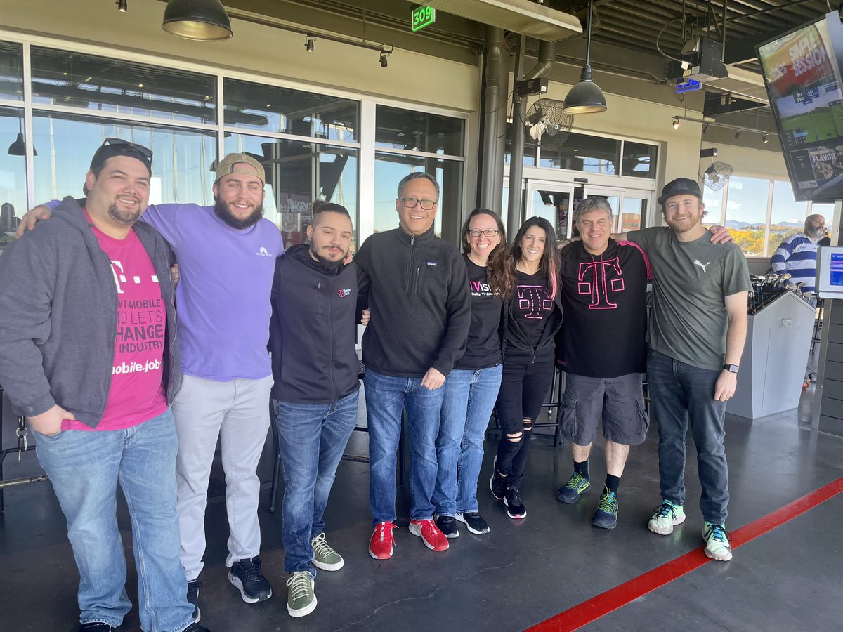 Vickie Leslie tweet media