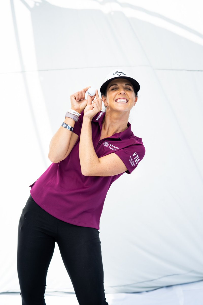 talley_emma's tweet photo. Ready to finish off the year strong! @CallawayGolf #chromesoft https://t.co/NcPh5Gt30p