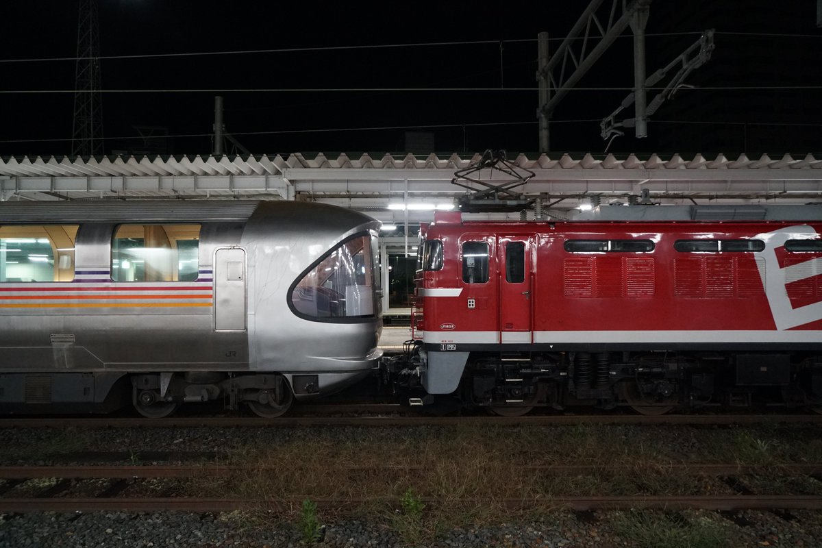 machiyas's tweet photo. 2021.10.17
9011レ 寝台特急 カシオペア紀行 上野発 常磐線経由 青森行き
EF81 95+E26系12両
東北本線 盛岡駅
#盛岡 #鉄道 #東北本線 #常磐線 #寝台特急 #カシオペア紀行 #カシオペア #morioka #railway #tohokumainline #tohokuline #jobanline #cassiopeia https://t.co/MtbJsH4fPs