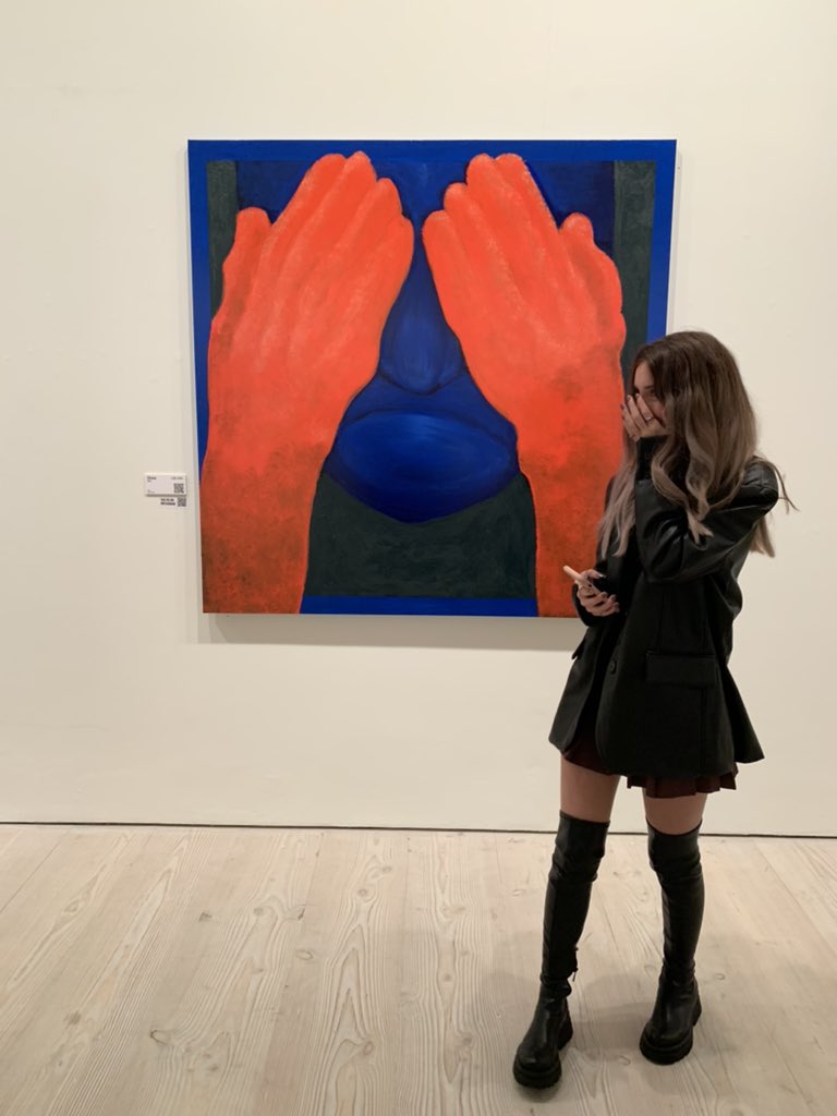 minotified's tweet photo. hi here is me at saatchi gallery being extremely overexcited bc I’m so incredibly proud of mino, being a longtime inseo… I was literally shaking the whole time lolㅠㅠ #Ohnim #송민호 https://t.co/zwwNJ1bFI8