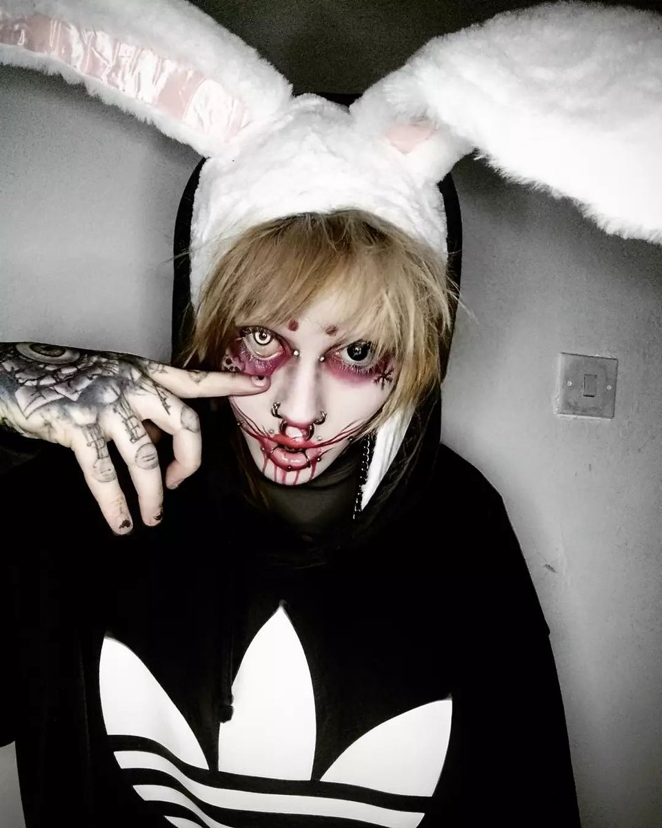 just a snuggle bun. 🐰