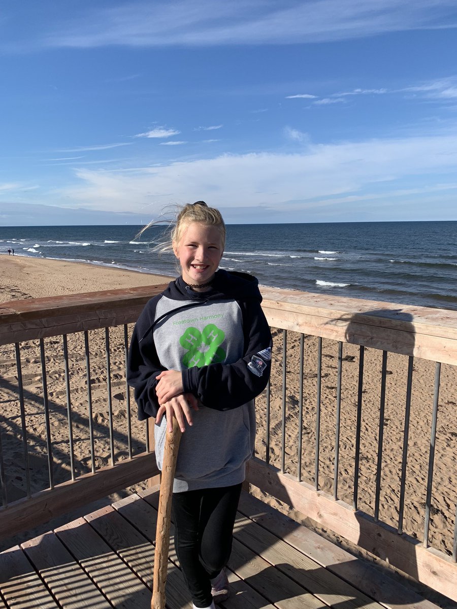 jsheareeves's tweet photo. Iβve been waiting a long time for this dayβ¦ Bellaβs first 4-H event with the Freetown Harmony 4-H club. It was awesome! #agawareness #farmtour #beachsweep #seaglassart @4H_PEI @4HCanada #learntodobydoing π https://t.co/Wy9v4Qr1E5