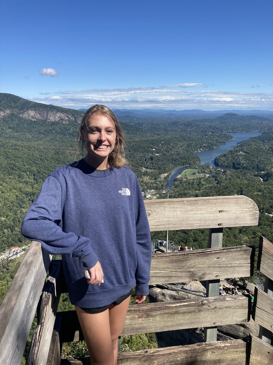DaBarn1016's tweet photo. Chimney Rock https://t.co/T9moPvoMEL