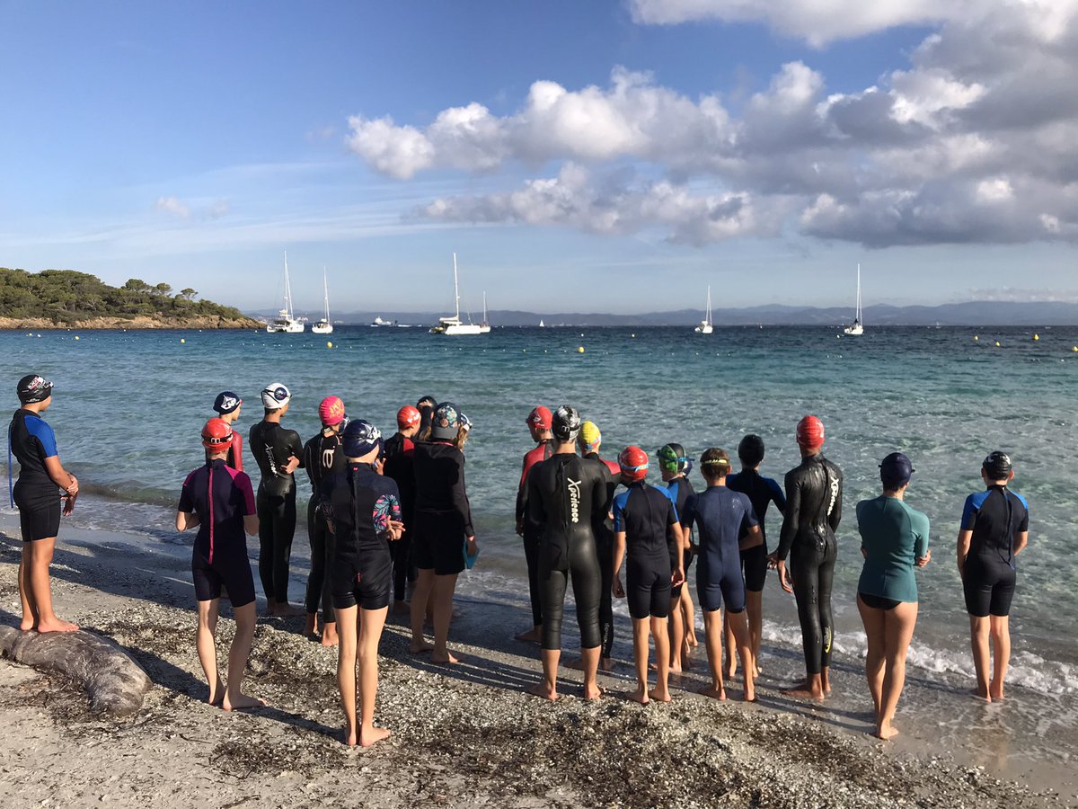 NatationPaul's tweet photo. Séjour d’intégration de la section sportive 🏊‍♀️ du college @Pvalery75012 sur l’île de Porquerolles : Natation en mer, VTT, randonnée, baptême de plongée et sensibilisation au respect de l’environnement 🤩 @ileporquerolles @Igesa_fr @villedhyeres @Academie_Paris https://t.co/KAzmq0t4cF