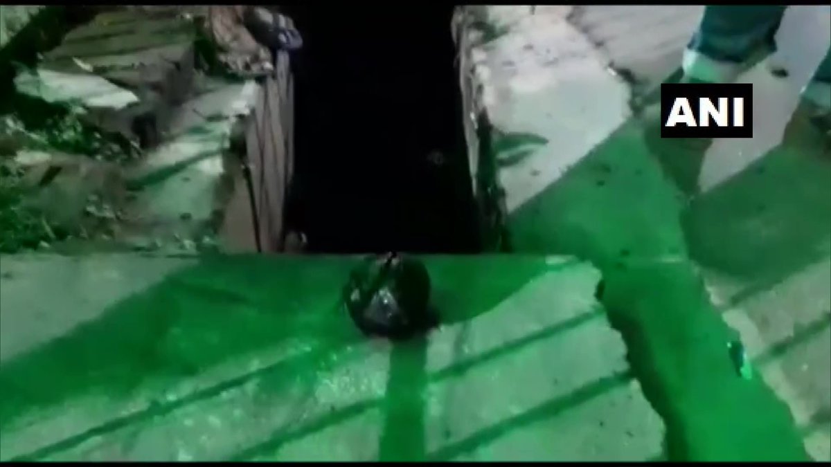 ANI's tweet image. West Bengal: A group of people hurled crude bombs and vandalised vehicles after immersion of Goddess Durga idol in Annapurna area of Durgapur yesterday

"Some people have sustained minor injuries. We're trying to identify the attackers," said ACP (East) Dhrubjyoti Mukherjee