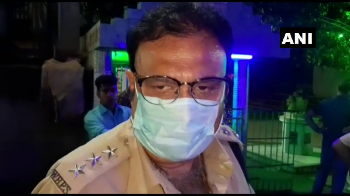 West Bengal: A group of people hurled crude bombs and vandalised vehicles after immersion of Goddess Durga idol in Annapurna area of Durgapur yesterday

"Some people have sustained minor injuries. We're trying to identify the attackers," said ACP (East) Dhrubjyoti Mukherjee