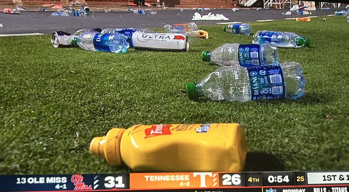 RedditCFB's tweet image. The weapons of choice