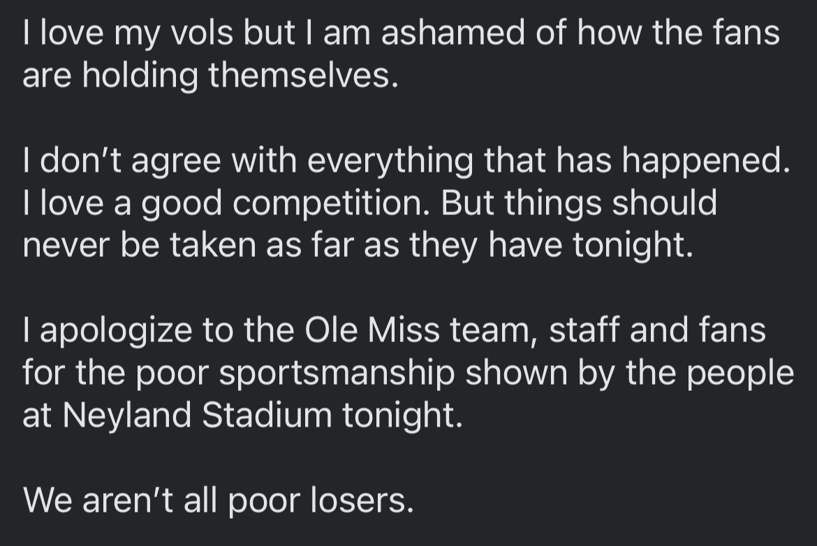 Rue0821's tweet photo. #vols #olemiss #CollegeFootball https://t.co/uYxpoa2Iw4