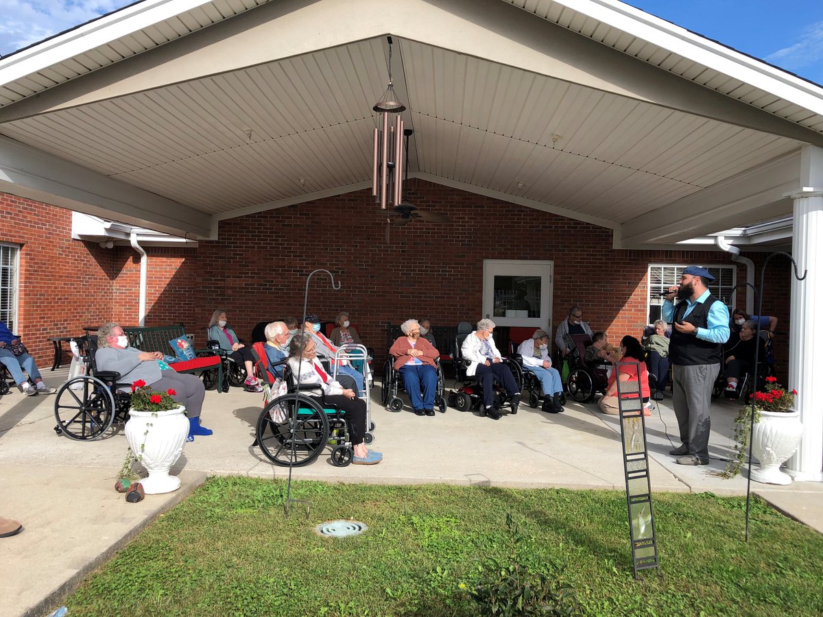 MillPondHC's tweet photo. Our Courtyard Concert Series continued this week with the wonderful voice of Charles Martinez. We enjoyed hearing his words of hope on this beautifully sunny day! https://t.co/6oKljSC0gq