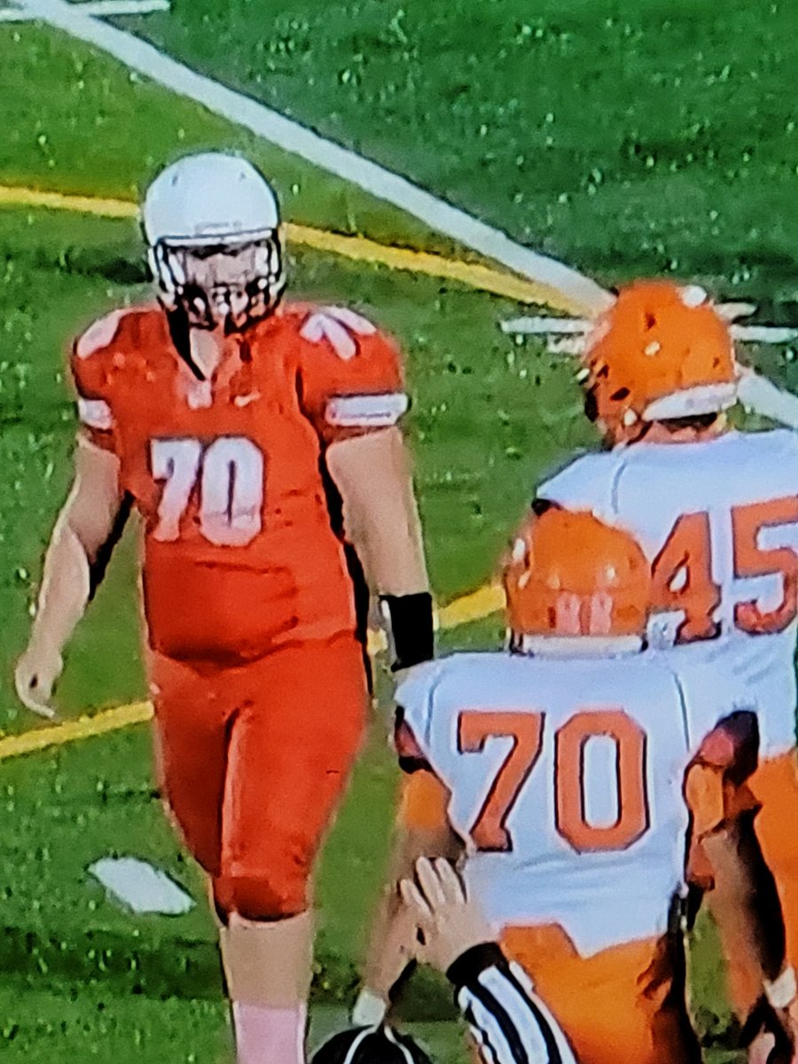 HunterAndrews70's tweet photo. I played a great game last night, it was a fun time and I was moving people off of the line like they were nothing! Here is a great picture of me looking fearless, I gave him the stare down of his life! Sadly we couldn't score more but we won 7-0 our defense played great! https://t.co/dLH7wvnwAv
