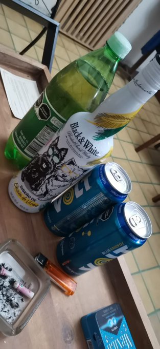 Excelente noche salud 🥂🥂 https://t.co/YmcB6xpf7h<a href="/tag/martesdemaduritas"class="tags"><span>#martesdemaduritas</span></a><a href="/tag/felizmartesatodos"class="tags"><span>#felizmartesatodos</span></a>