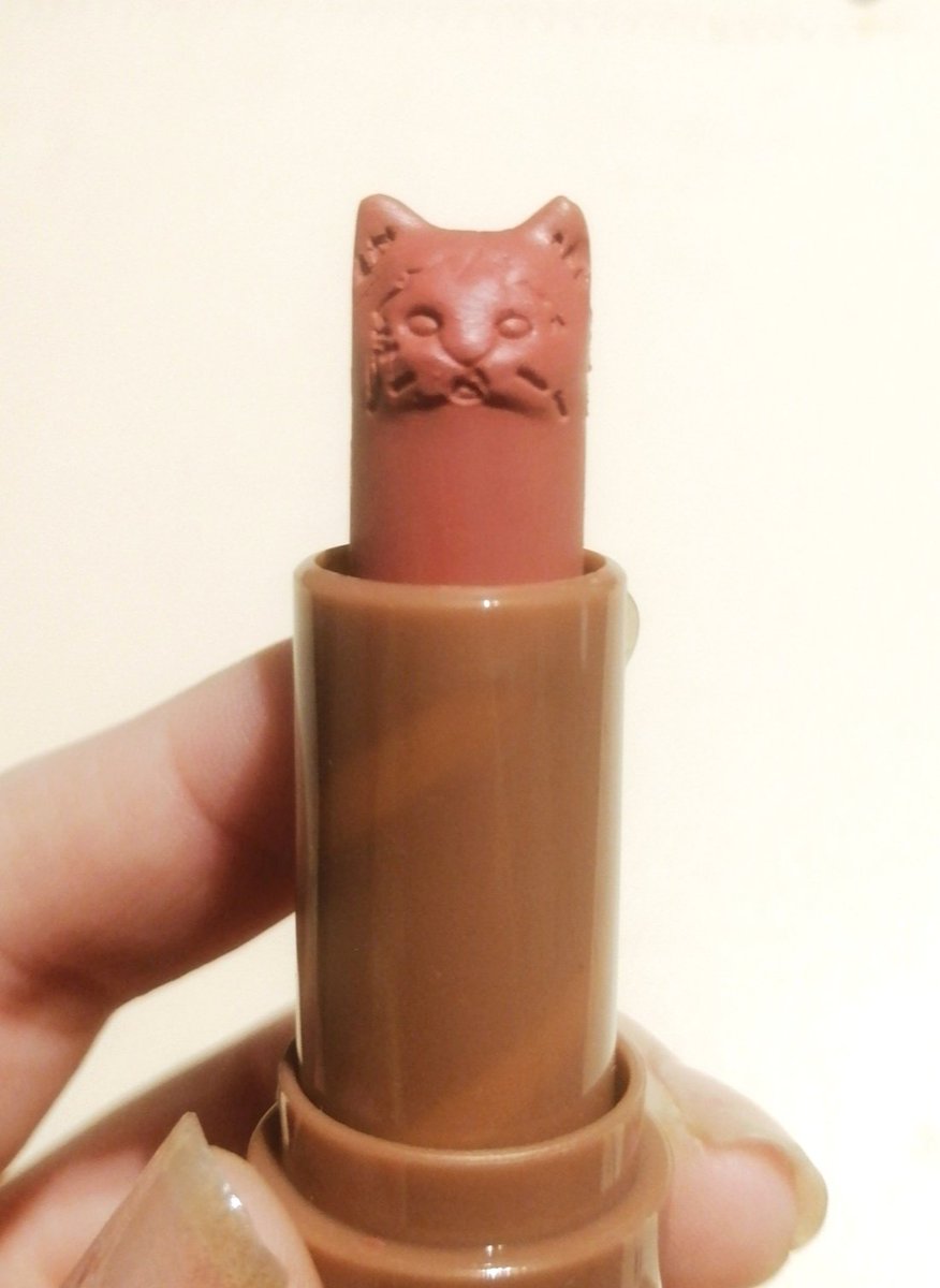 BCmagical's tweet photo. 💄💋😺❤️
#lapizlabial #maquillaje #gato #lindo #lipstick #makeup #cat #cute https://t.co/3pcKq8etlK