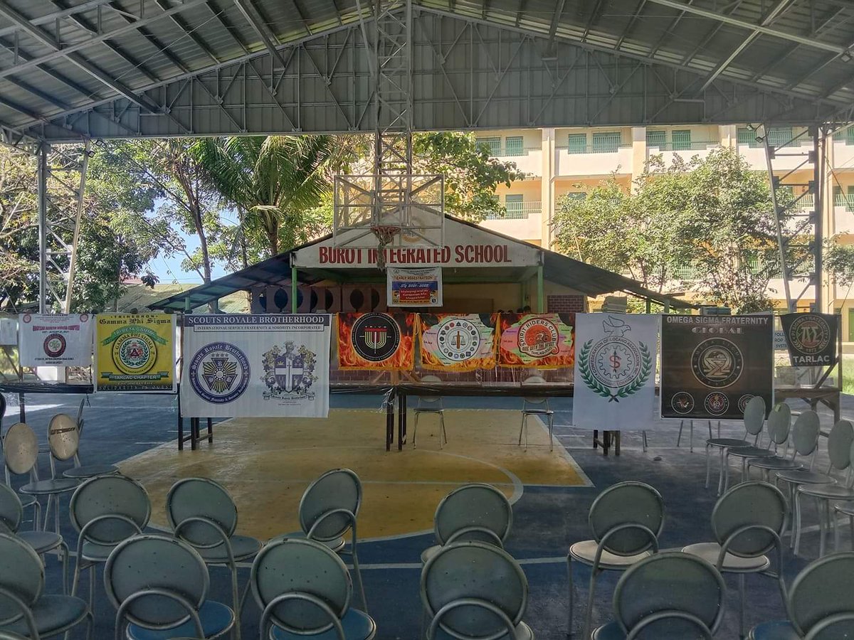 paragonTSU's tweet photo. Pi Sigma TSU Kappa Chapter Representatives together with Alliance of Fraternities and Sororities (AFSO) &amp; Tarlac Residence Integrated Vitality of Organization ( TRIVO) brigada eskwela burot elem school tarlac city

#pisigmafraternity #pisigma
#AFS
#TRIVO https://t.co/U3rd73xl2l