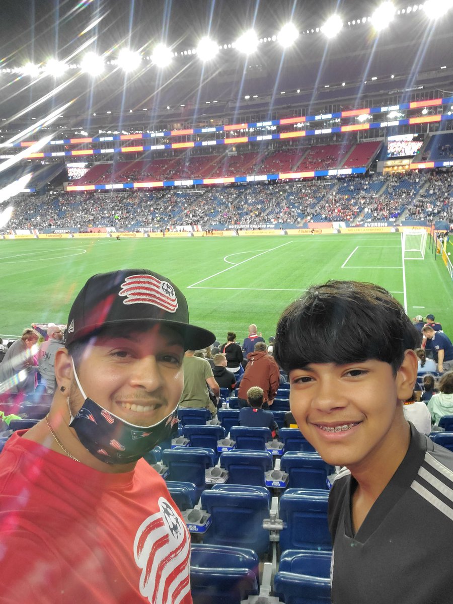 Sphynx93V's tweet photo. #NERevs #tweetyourseat
sec 136
Row 17
Seat 9 10 https://t.co/v401Bg0G7P