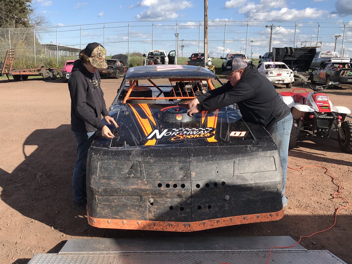 JustinPogo01's tweet photo. Day 2 of the Can-Am Clash up at Gondik Law Speedway in Superior, WI! Pogo will roll off 5th in the Big Dance tonight! https://t.co/vtGajepPmg