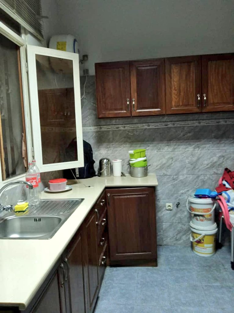 immo_shu's tweet photo. 🏠PROPRIÉTÉ À LOUER 🏠

TYPE : #APPARTEMENT ( REZ-DE-CHAUSSÉE)

📍#LOCALISATION 
❇️ C/NGALIEMA-GB 
❇️ #KINSHASA - #RDC🇨🇩

✳ 3  Grandes  Chambres
✳ 2 Salles de bain
✳  1  Salon
✳ Cuisine
✳Groupe électrogène

3 familles dans la Parcelle

Loyer : 1000$

Contact : +243822107700 https://t.co/runjMGf1iT