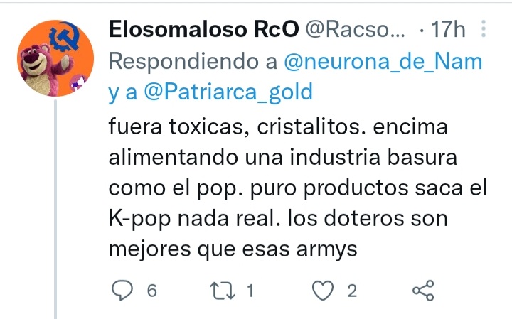 magdalenaaari's tweet photo. Mezclan papas con camotes, no somos el fandom de políticos o una comunidad de ayuda social, army es el fandom de bts y si le faltan el respeto no vamos a tirar flores. He leído comentarios peores y no me da vergüenza, me da lástima y pena por su falta de educación. #ATVDisculpese https://t.co/uOHJEEubuh
